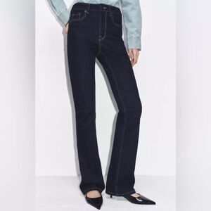 Zara Bootcut Leg - Slim Fit - Mid-Rise Jeans